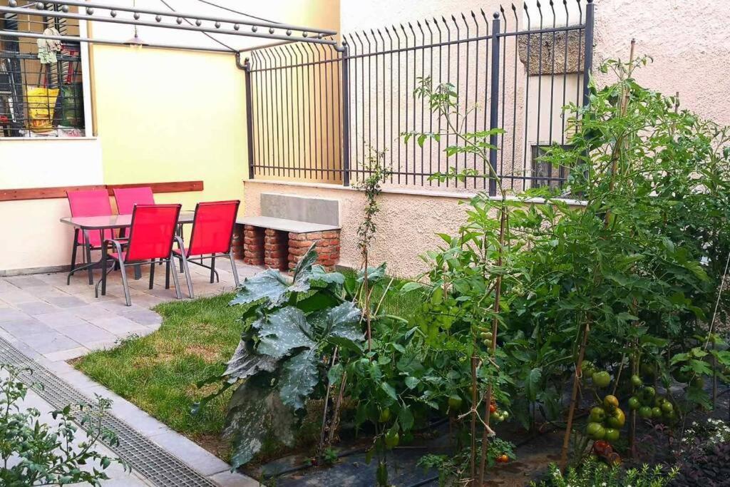 Cozy House With Garden In The Old Town Thessaloniki Exterior photo